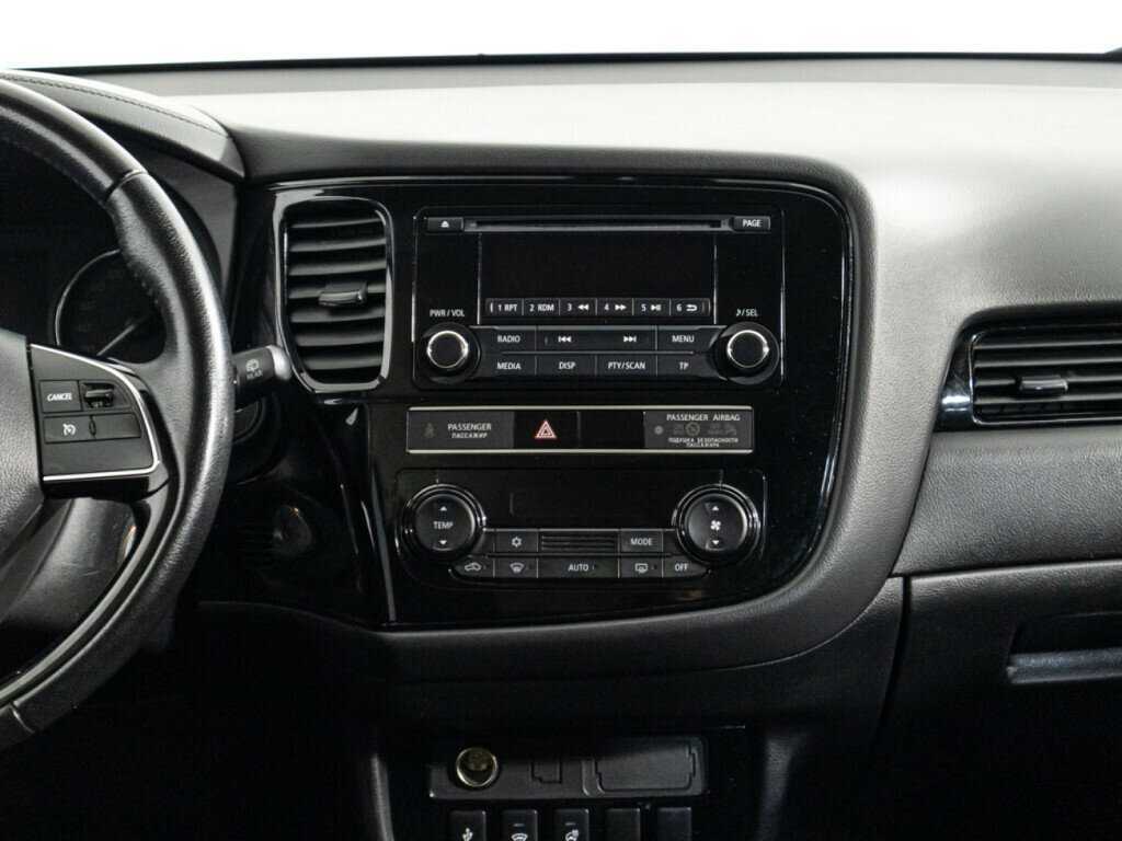 Купить Mitsubishi Outlander с пробегом. Фото: #13