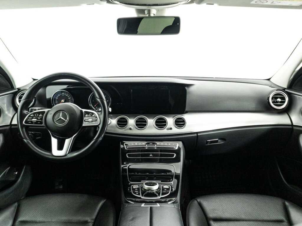 Купить Mercedes-Benz E-Класс с пробегом. Фото: #12