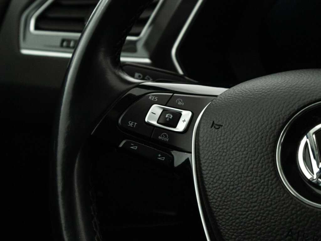 Купить Volkswagen Tiguan с пробегом. Фото: #21