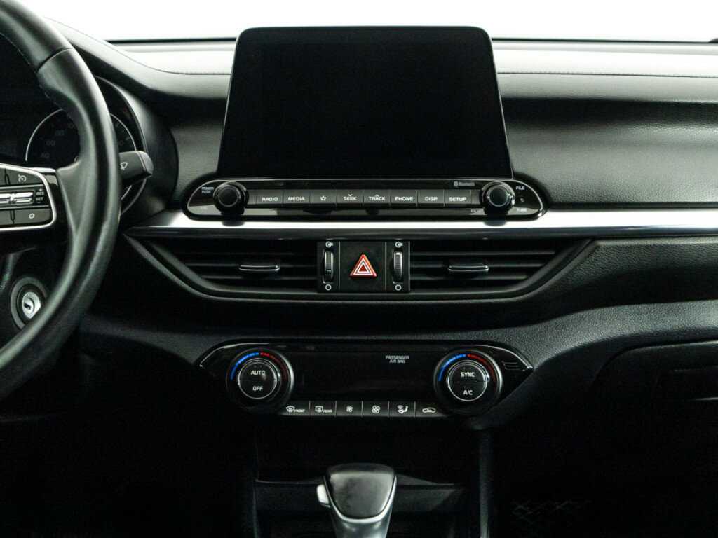 Купить Kia Cerato с пробегом. Фото: #13