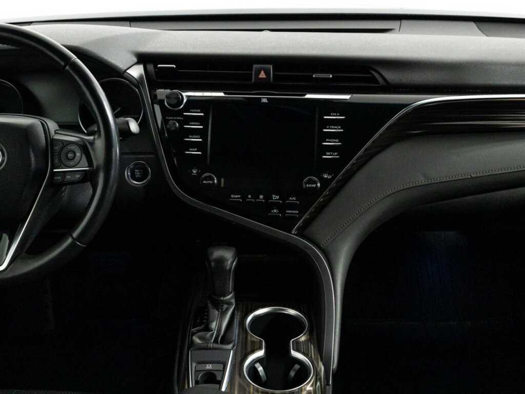 Купить Toyota Camry с пробегом. Фото: #13