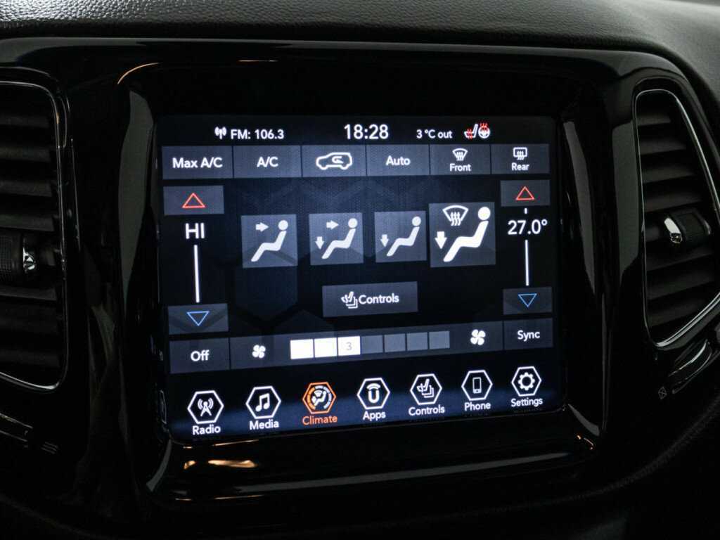 Купить Jeep Compass с пробегом. Фото: #14