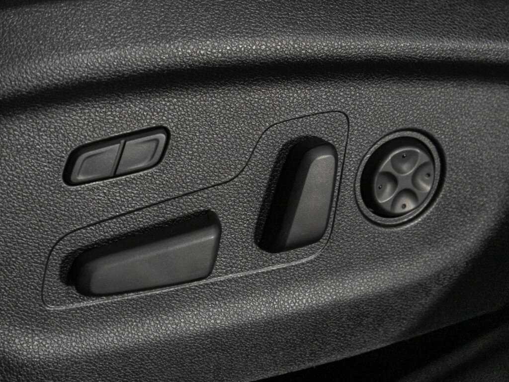 Купить Kia Sorento с пробегом. Фото: #18