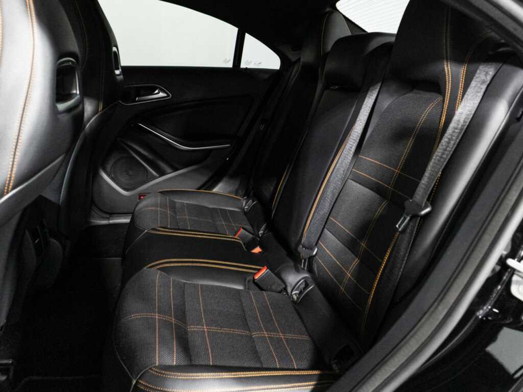 Купить Mercedes-Benz CLA с пробегом. Фото: #9