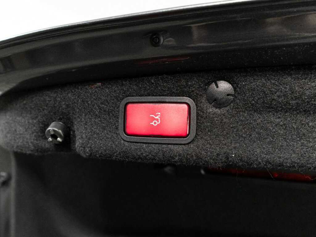 Купить Mercedes-Benz C-Класс с пробегом. Фото: #14