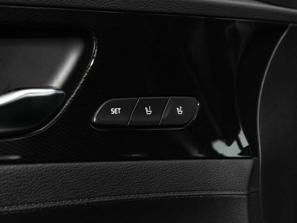 Купить Kia Cerato с пробегом. Фото: #18