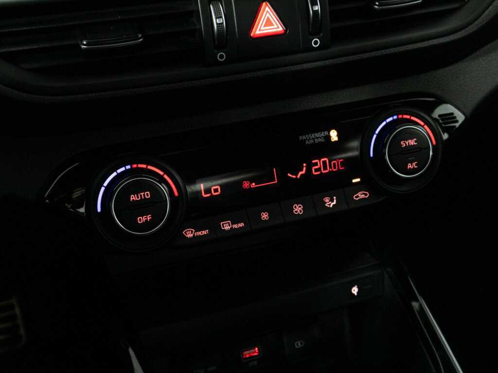 Купить Kia Cerato с пробегом. Фото: #20