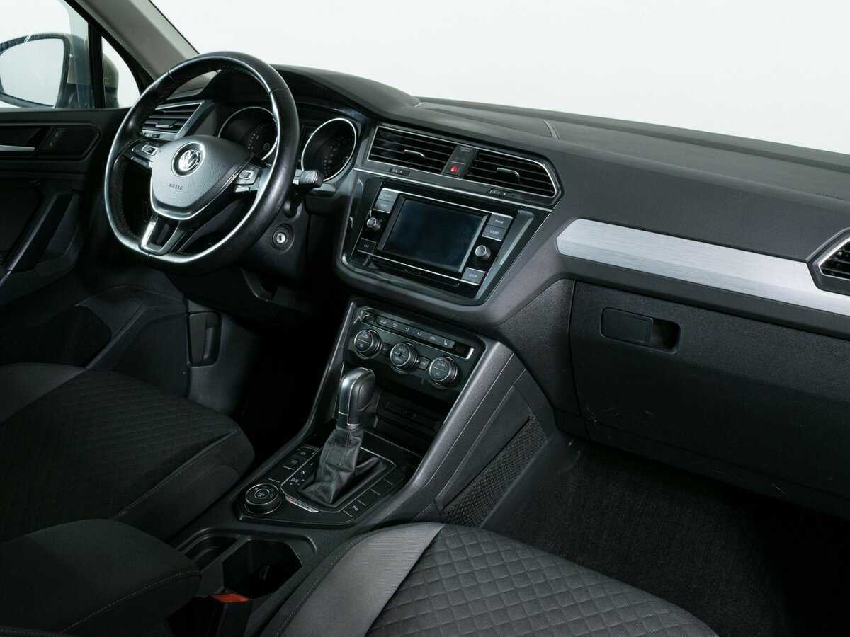 Купить Volkswagen Tiguan с пробегом. Фото: #7