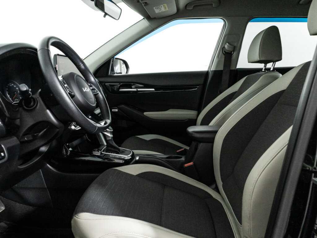 Купить Kia Seltos с пробегом. Фото: #19