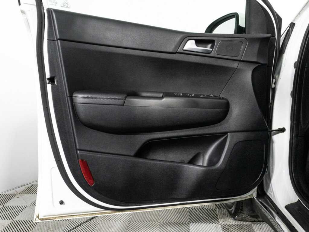 Купить Kia Sportage с пробегом. Фото: #22