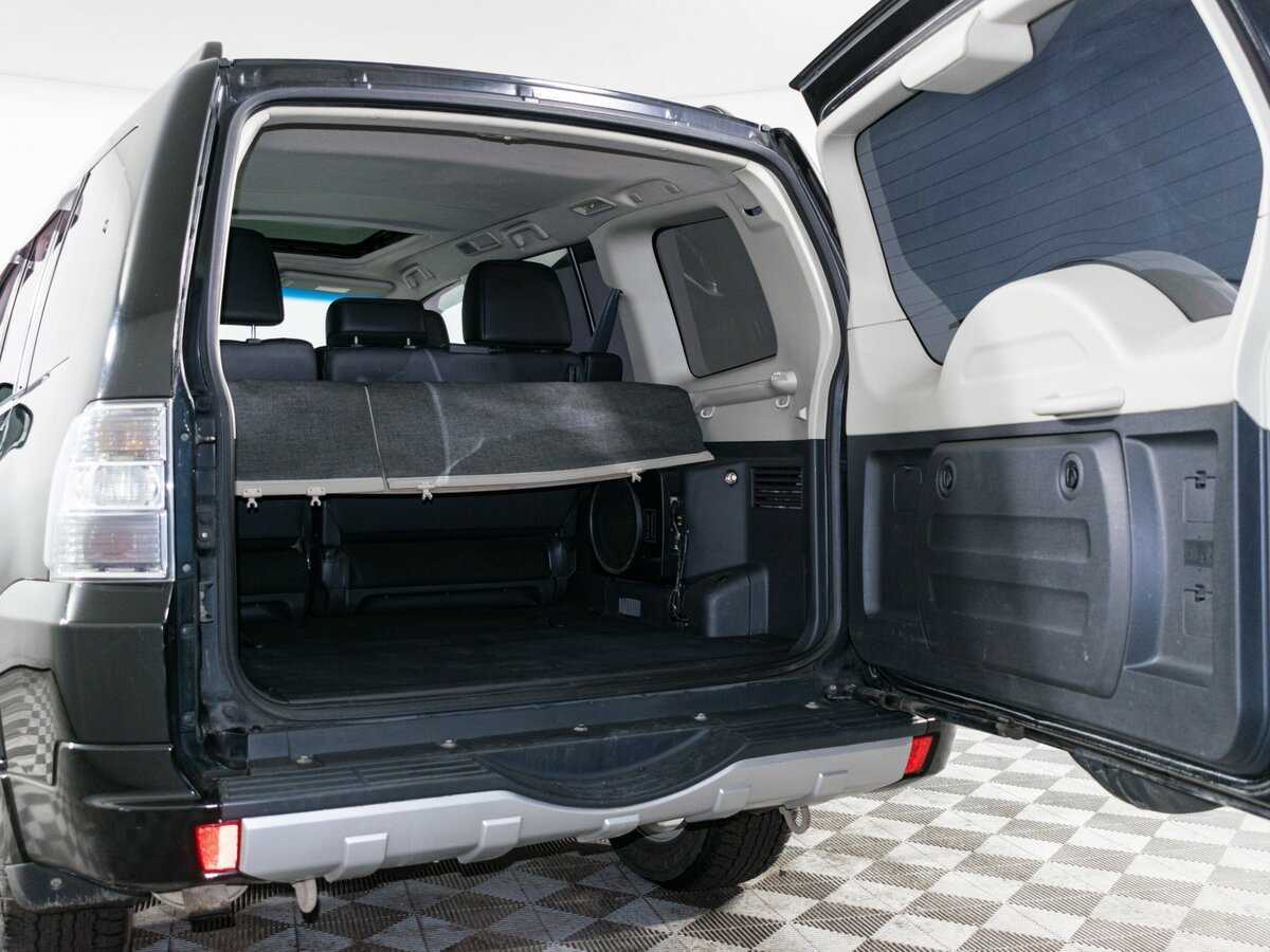 Купить Mitsubishi Pajero с пробегом. Фото: #5