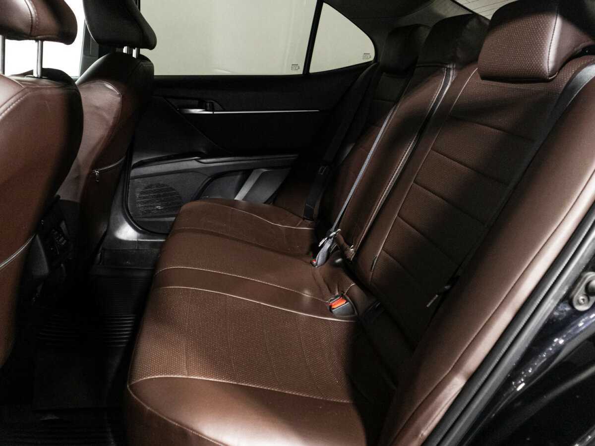 Купить Toyota Camry с пробегом. Фото: #9