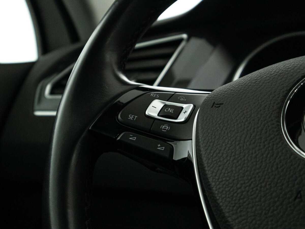 Купить Volkswagen Tiguan с пробегом. Фото: #17