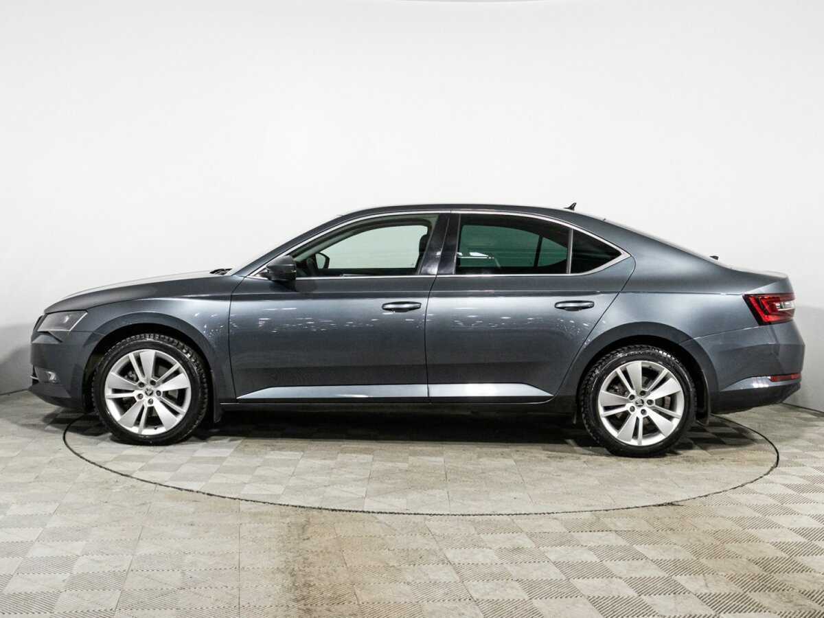 Купить Skoda Superb с пробегом. Фото: #7