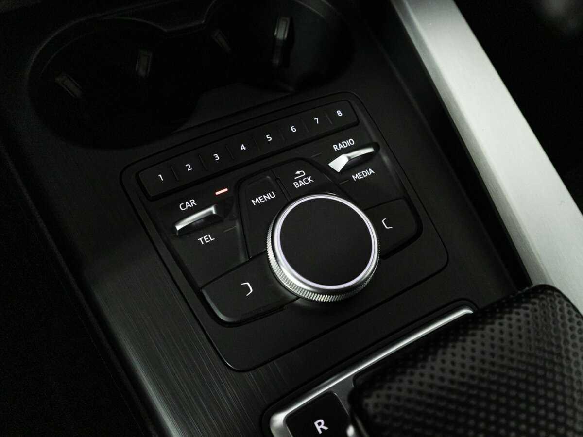 Купить Audi A4 с пробегом. Фото: #17
