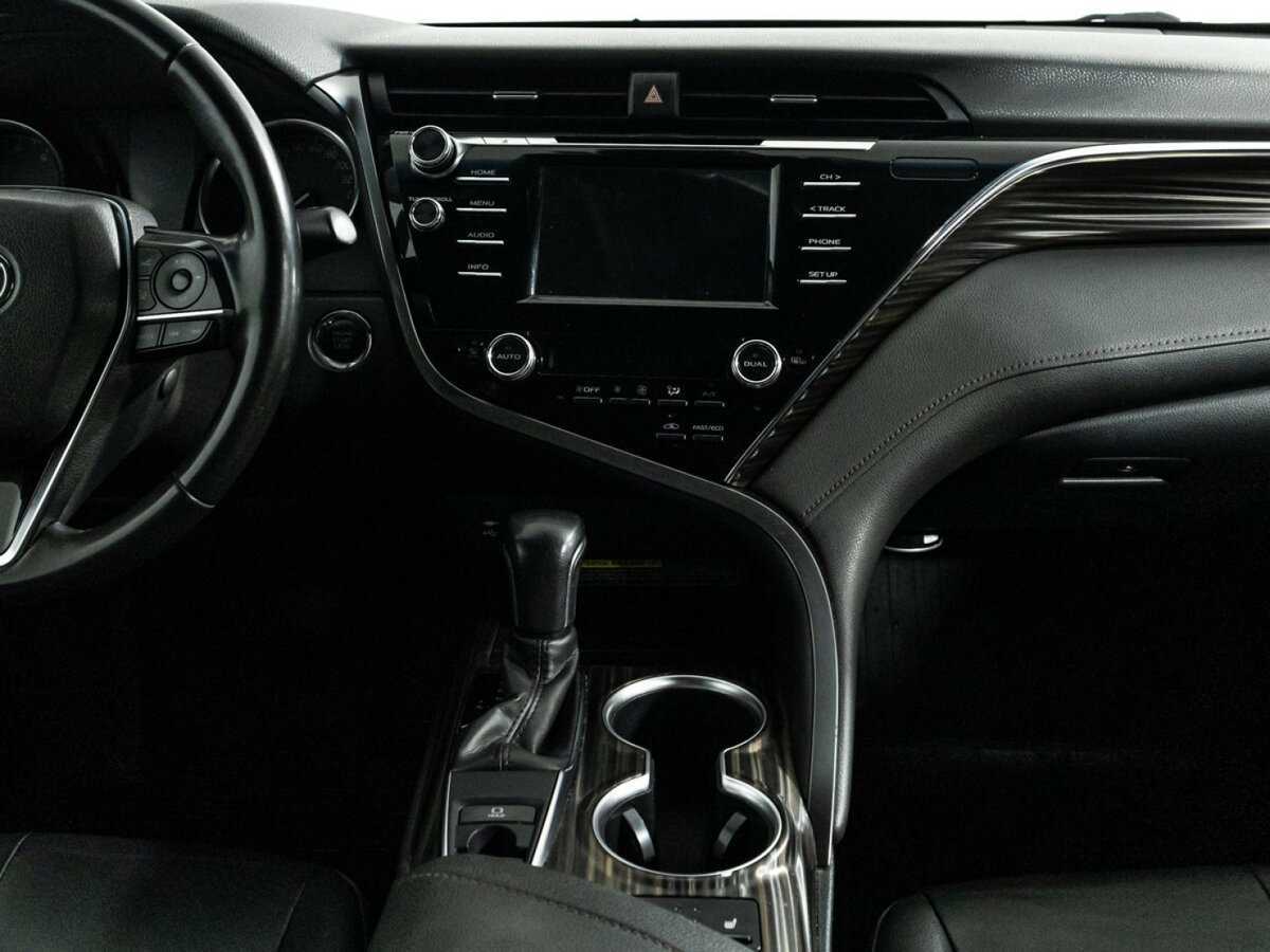 Купить Toyota Camry с пробегом. Фото: #12