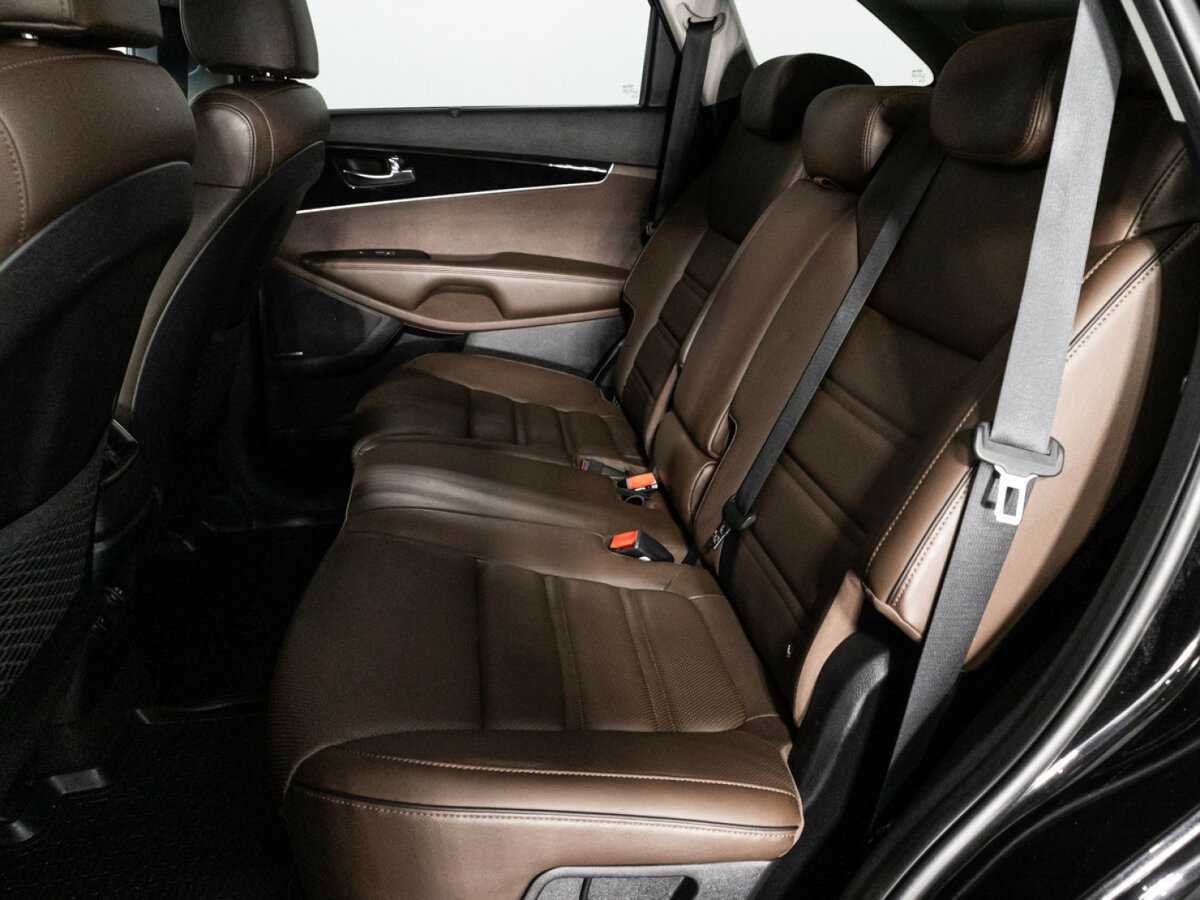 Купить Kia Sorento с пробегом. Фото: #9