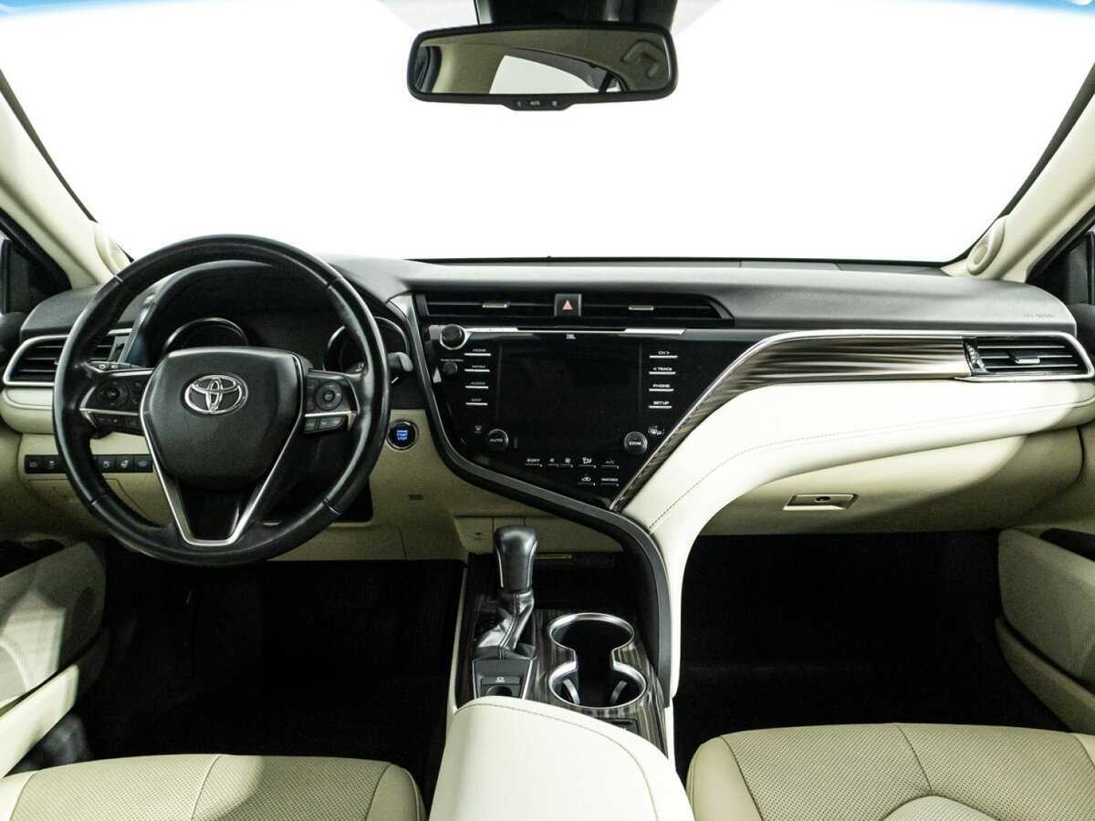 Купить Toyota Camry с пробегом. Фото: #12