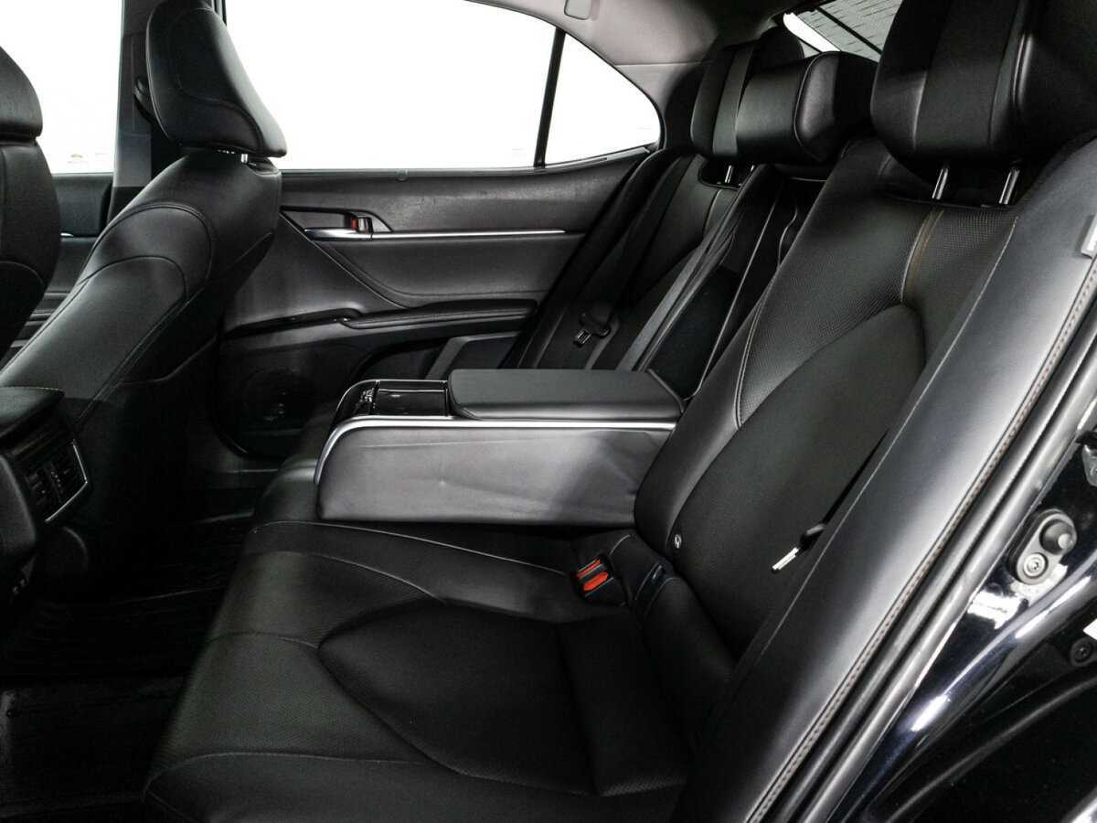 Купить Toyota Camry с пробегом. Фото: #9