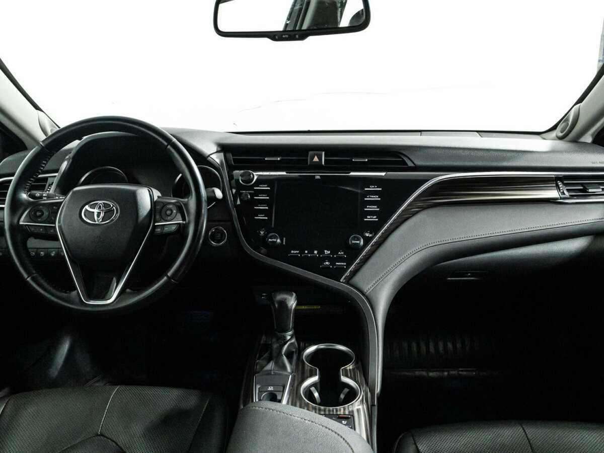 Купить Toyota Camry с пробегом. Фото: #12