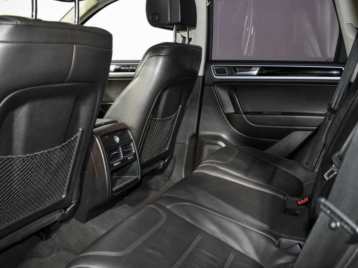 Купить Volkswagen Touareg с пробегом. Фото: #10