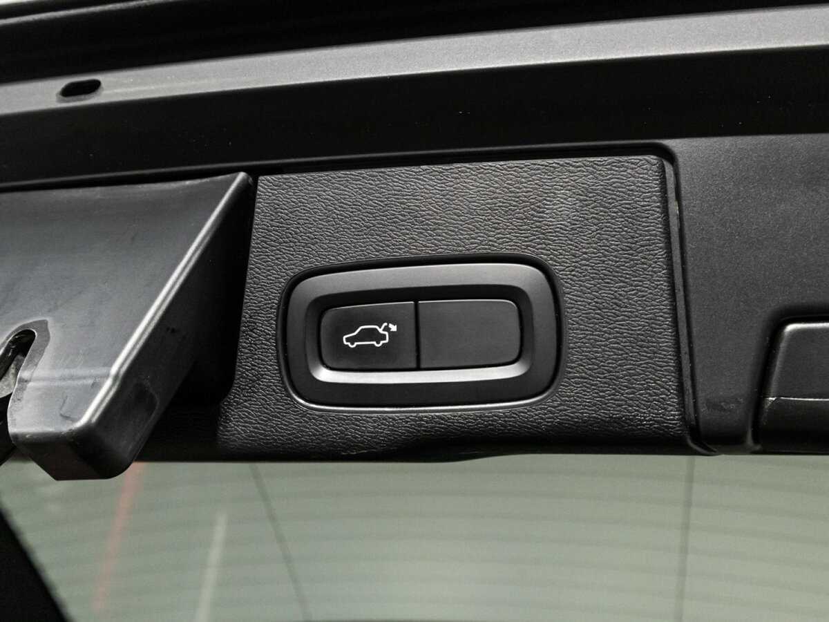 Купить Volvo XC60 с пробегом. Фото: #15