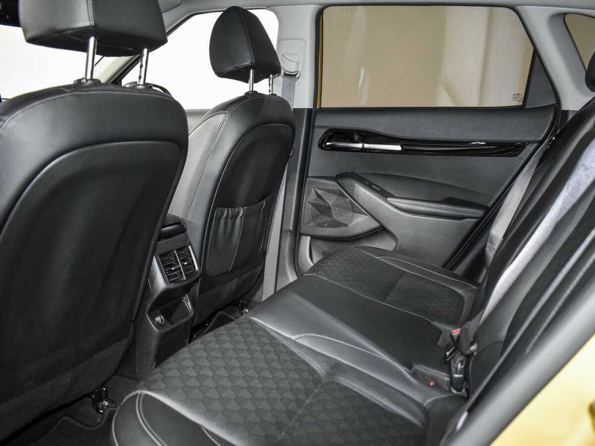 Купить Kia Seltos с пробегом. Фото: #11