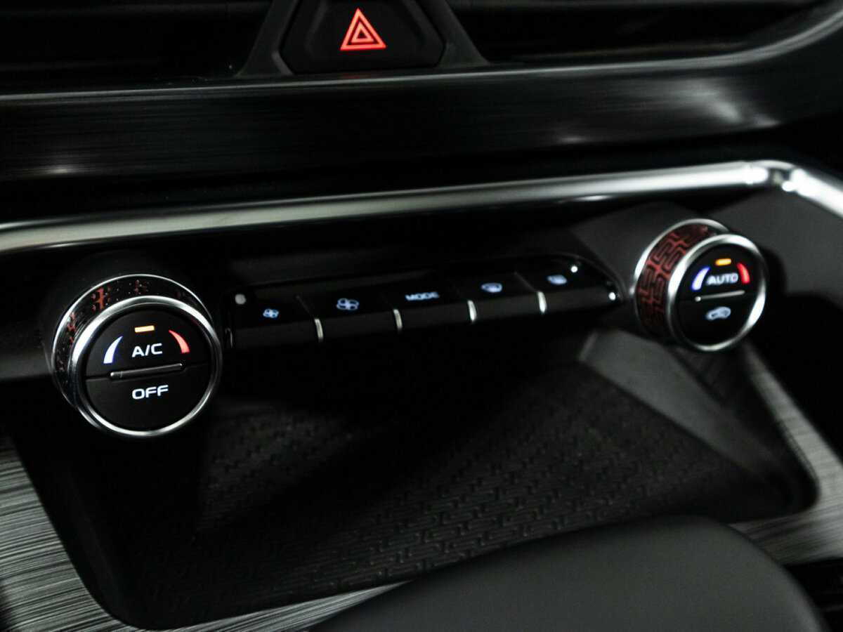 Купить Geely Tugella с пробегом. Фото: #14