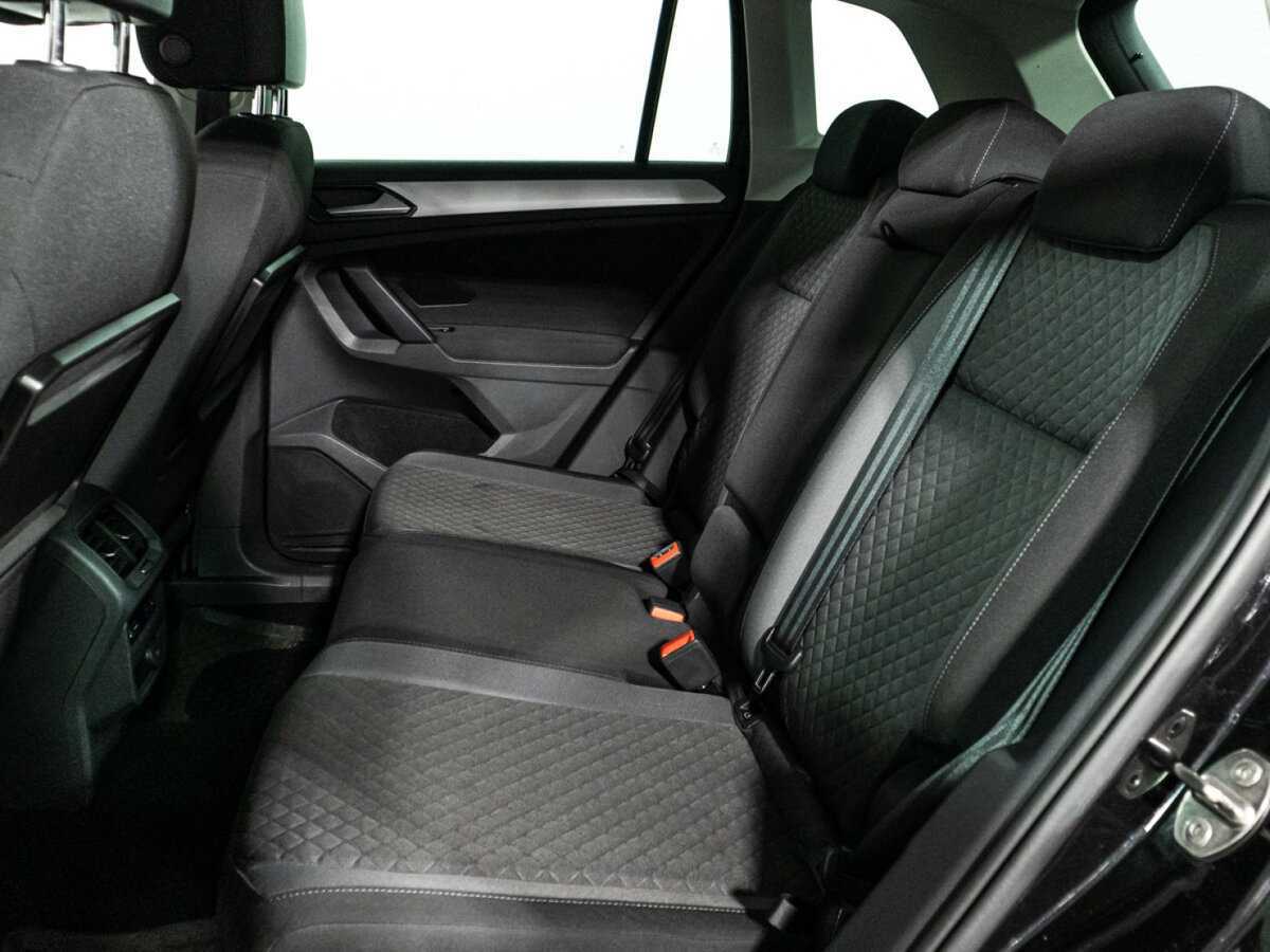 Купить Volkswagen Tiguan с пробегом. Фото: #9