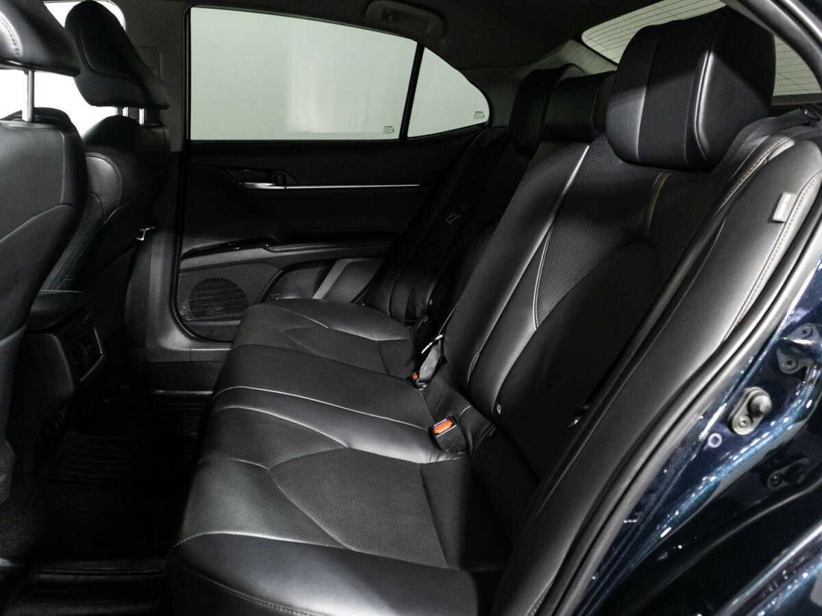 Купить Toyota Camry с пробегом. Фото: #9