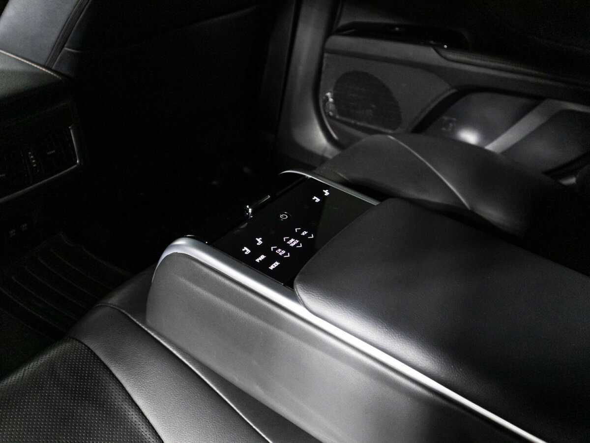 Купить Toyota Camry с пробегом. Фото: #15