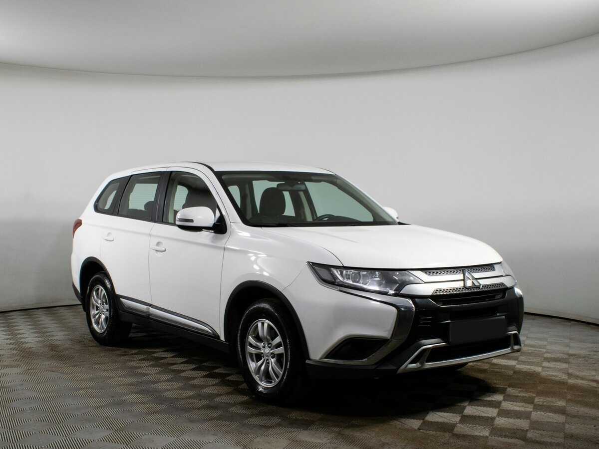 Купить Mitsubishi Outlander с пробегом. Фото: #2