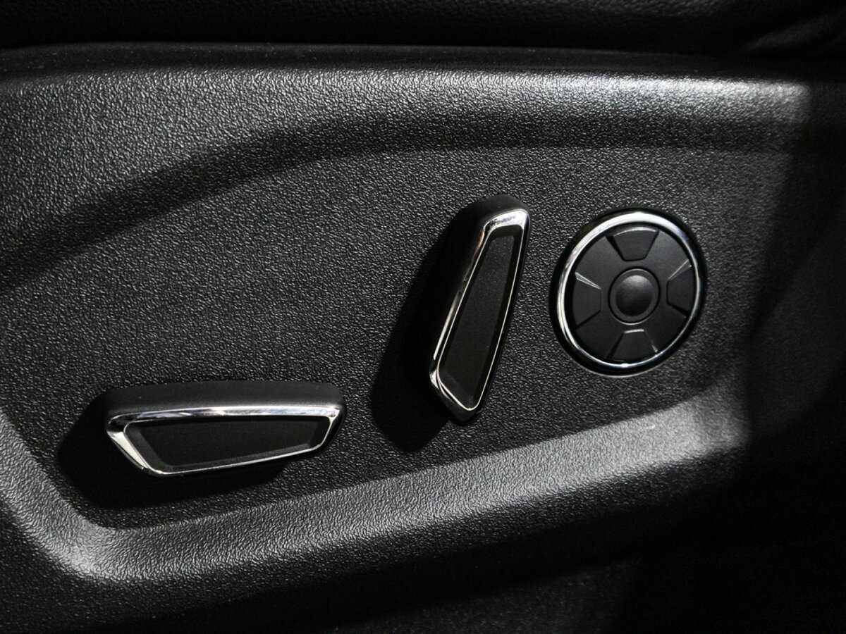 Купить Ford Explorer с пробегом. Фото: #17