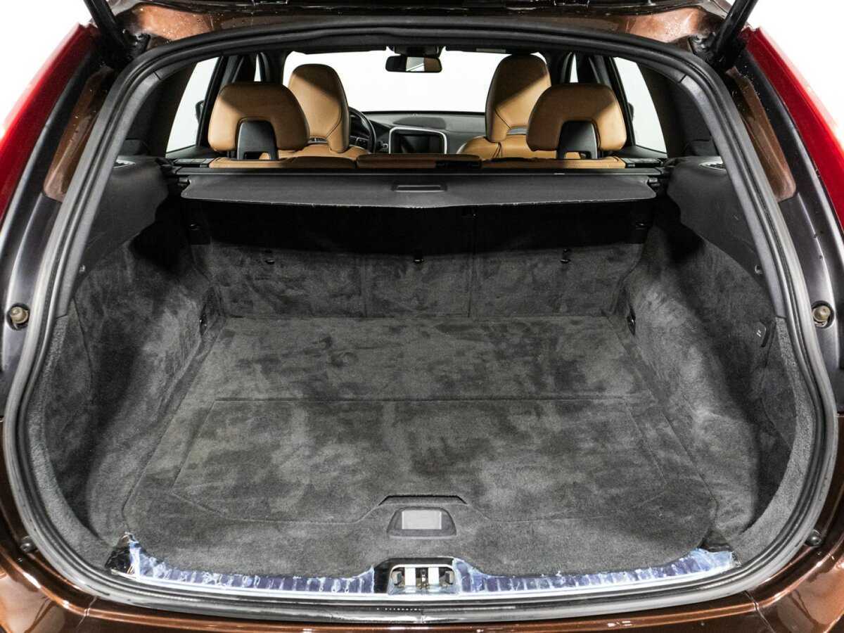 Купить Volvo XC60 с пробегом. Фото: #14