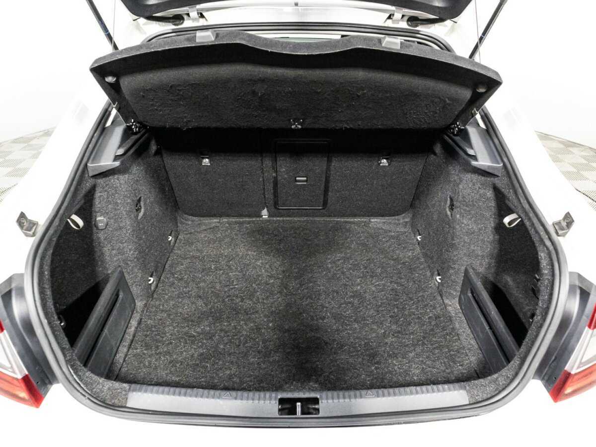 Купить Skoda Octavia с пробегом. Фото: #14