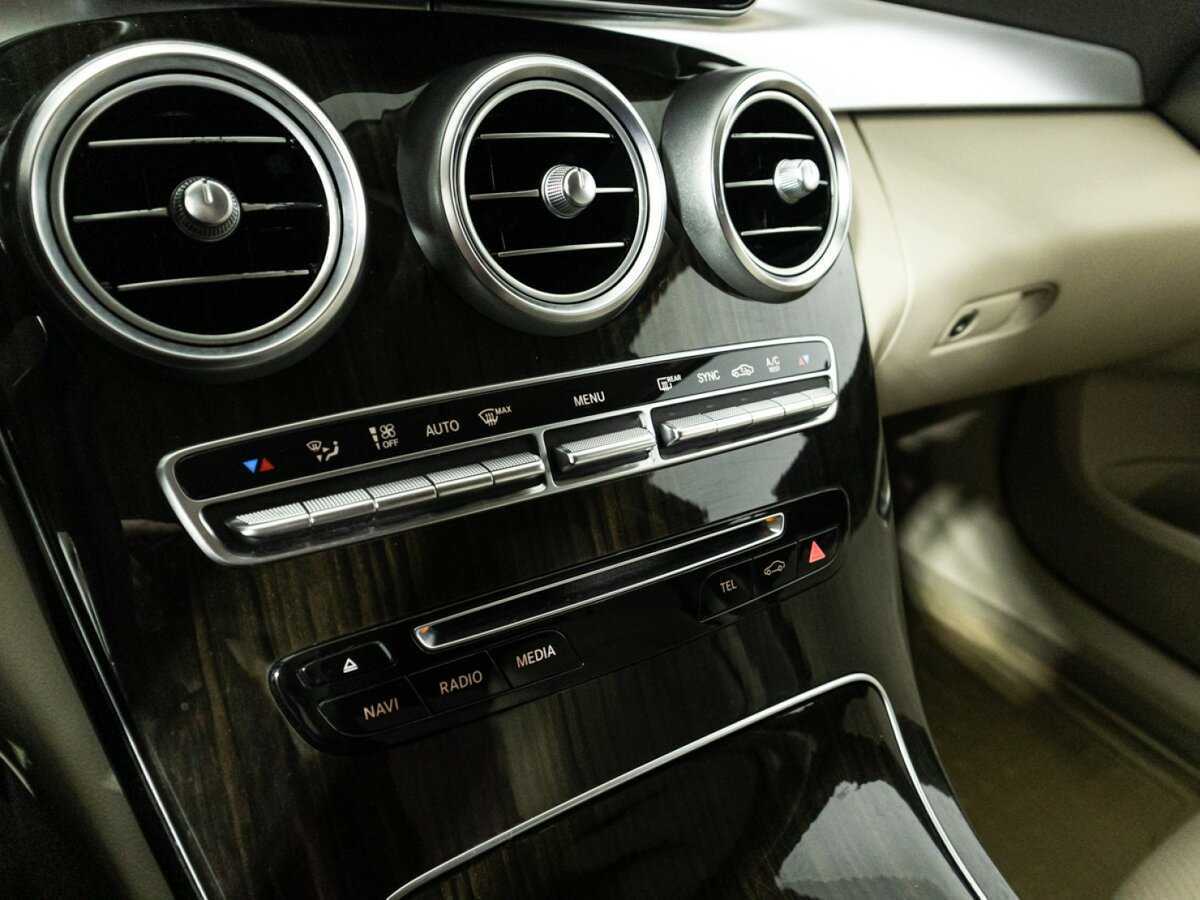 Купить Mercedes-Benz C-Класс с пробегом. Фото: #19