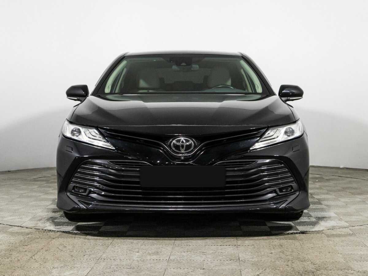 Купить Toyota Camry с пробегом. Фото: #1