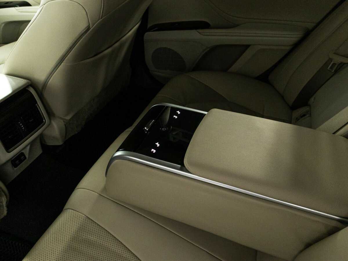 Купить Toyota Camry с пробегом. Фото: #26