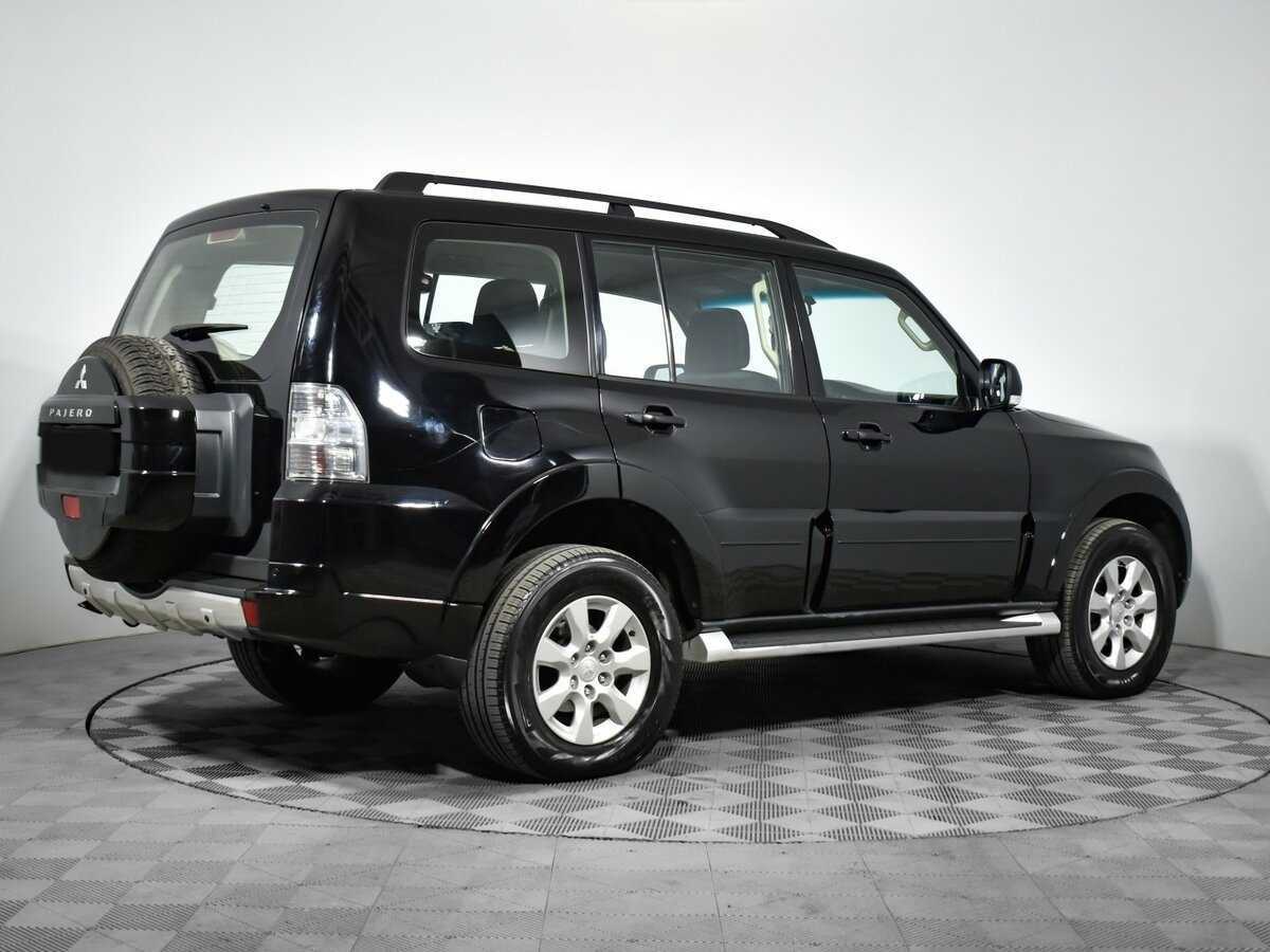 Купить Mitsubishi Pajero с пробегом. Фото: #3