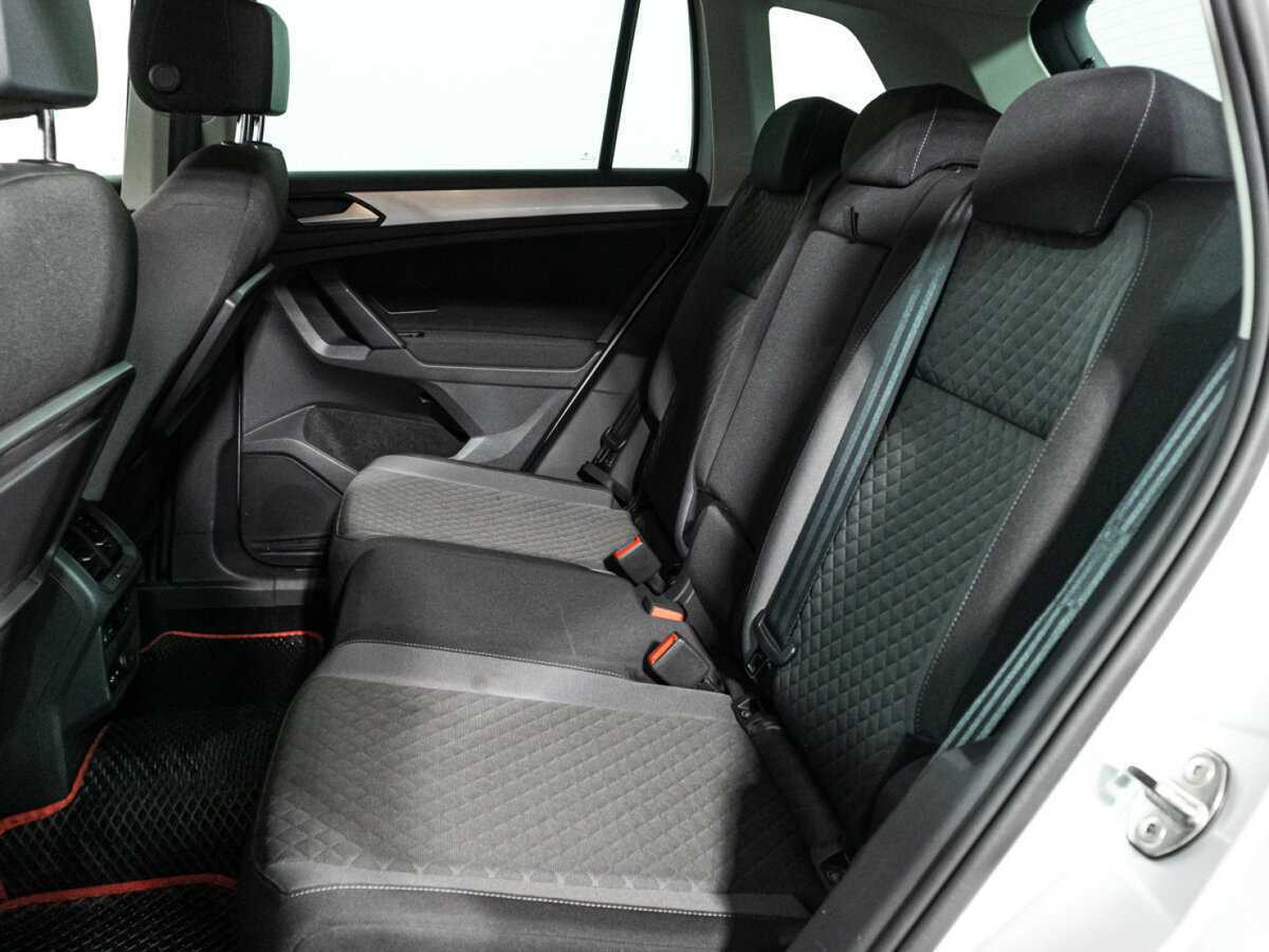 Купить Volkswagen Tiguan с пробегом. Фото: #6