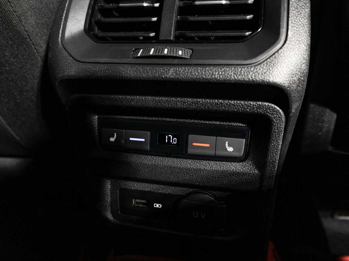 Купить Volkswagen Tiguan с пробегом. Фото: #18