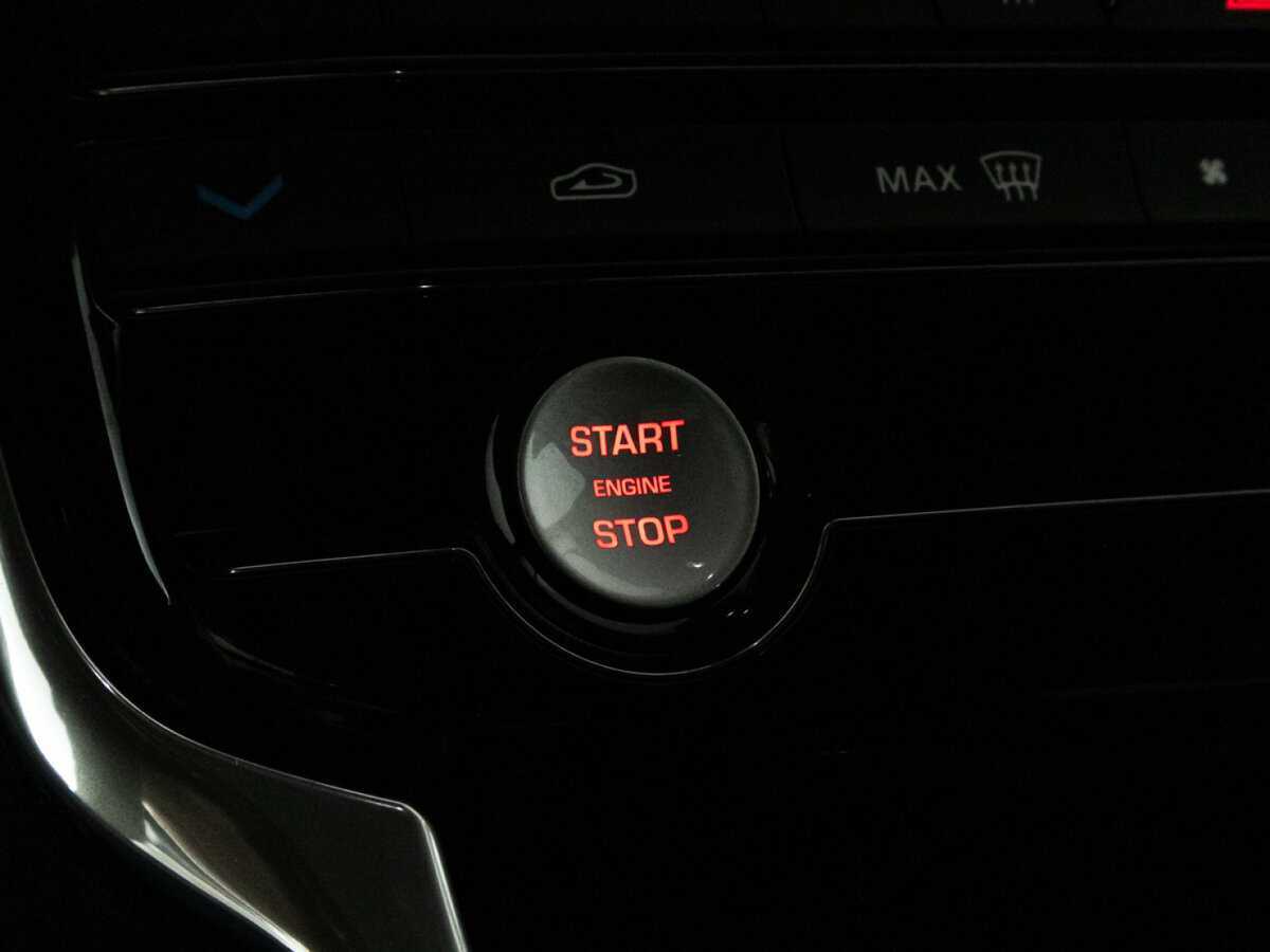 Купить Jaguar XF с пробегом. Фото: #24