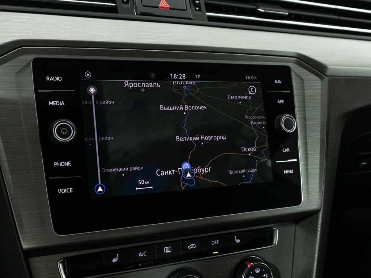 Купить Volkswagen Passat с пробегом. Фото: #16