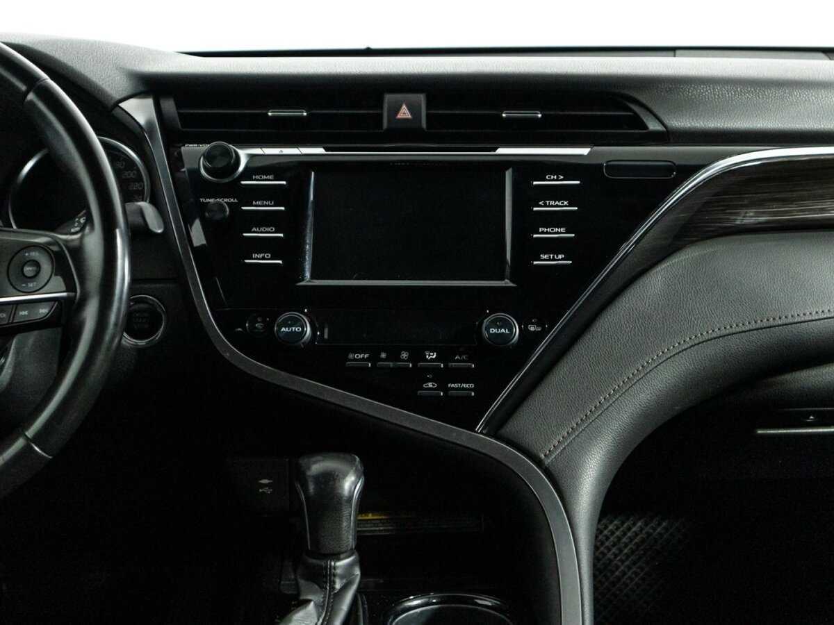 Купить Toyota Camry с пробегом. Фото: #13