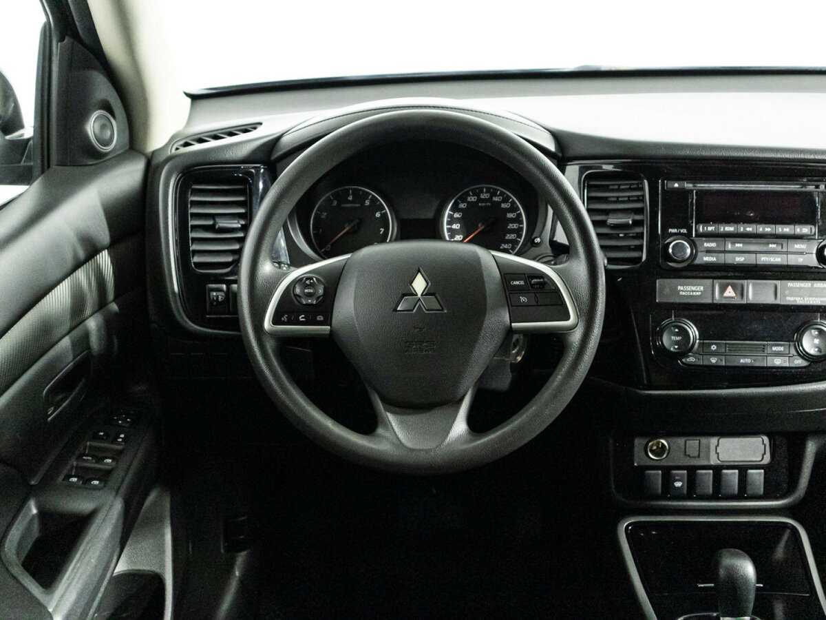 Купить Mitsubishi Outlander с пробегом. Фото: #16