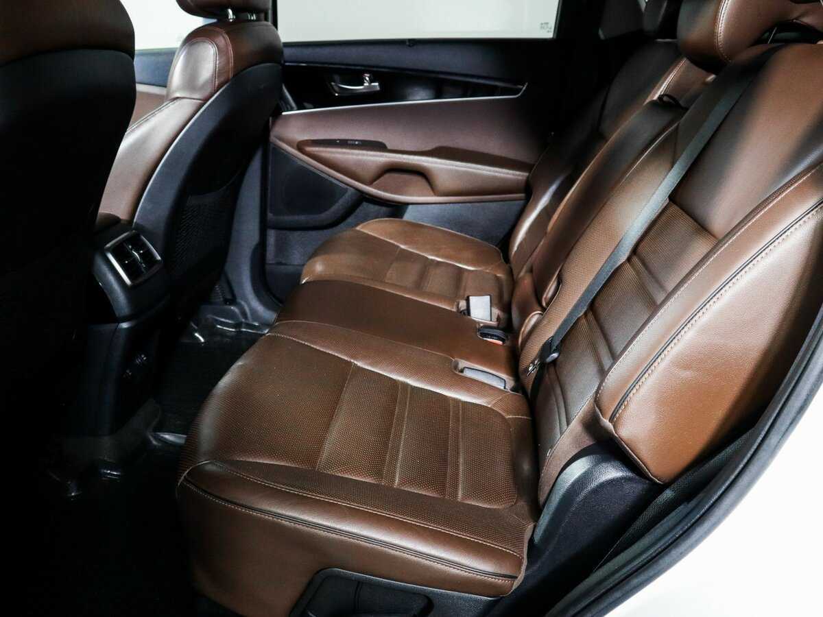 Купить Kia Sorento с пробегом. Фото: #6