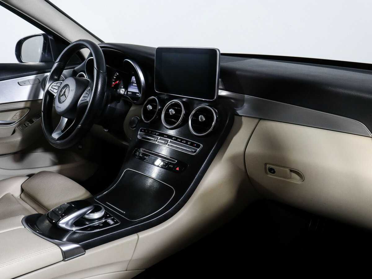 Купить Mercedes-Benz C-Класс с пробегом. Фото: #5