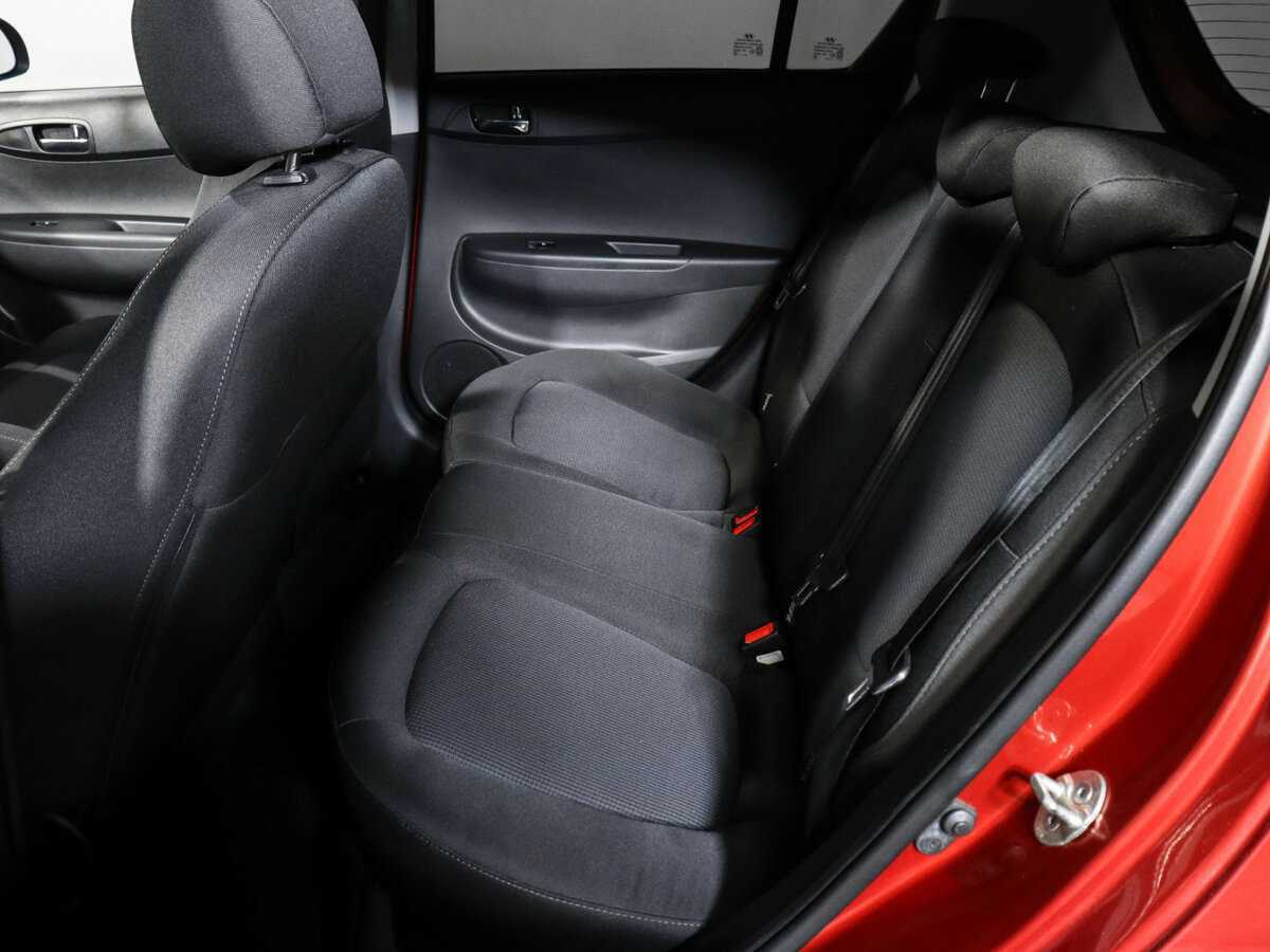 Купить Hyundai i20 с пробегом. Фото: #6