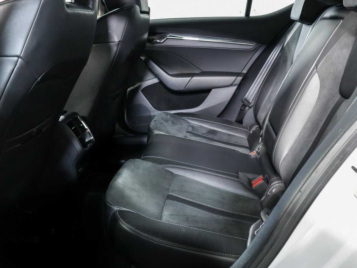 Купить Skoda Octavia с пробегом. Фото: #9