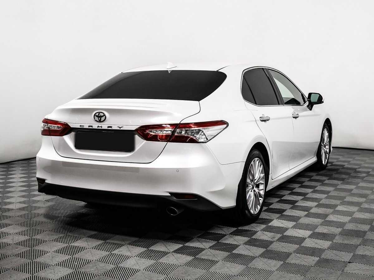 Купить Toyota Camry с пробегом. Фото: #4